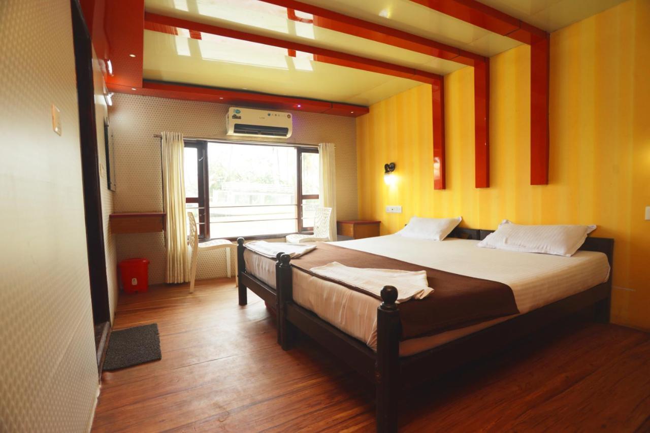 Harmony Houseboats Otel Alappuzha Dış mekan fotoğraf