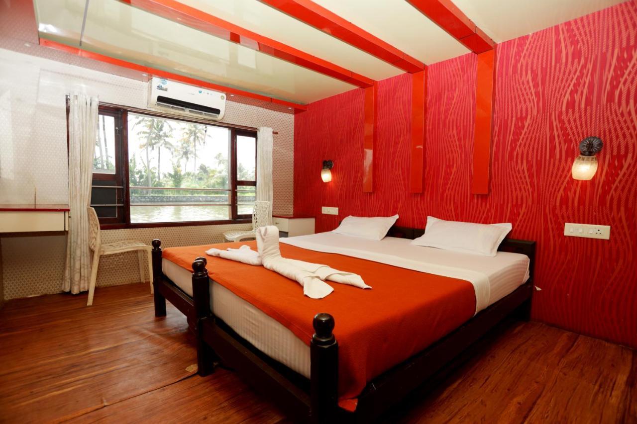 Harmony Houseboats Otel Alappuzha Dış mekan fotoğraf