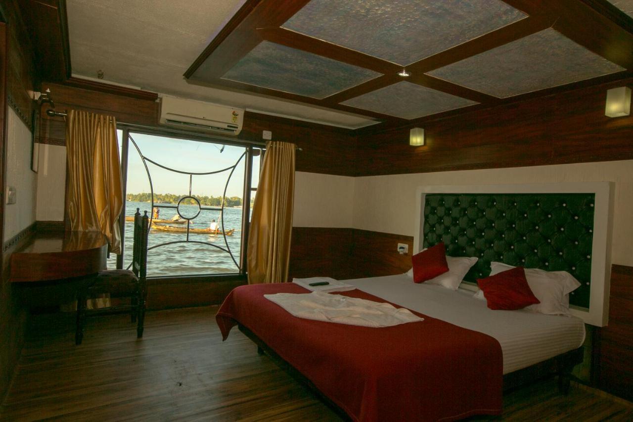 Harmony Houseboats Otel Alappuzha Dış mekan fotoğraf